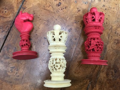 Lot 728 - 19th century Chinese Canton carved ivory chess set, housed in a fine carved oak fitted box