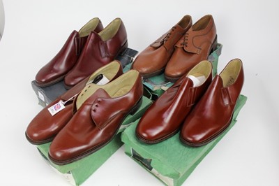 Lot 1758 - Gentlemens vintage leather shoes by Masegrove, brogues, Oxford, Gibson.