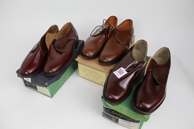 Lot 1759 - Gentlemen's vintage leather shoes casuals by Loakes. Mixed sizes.