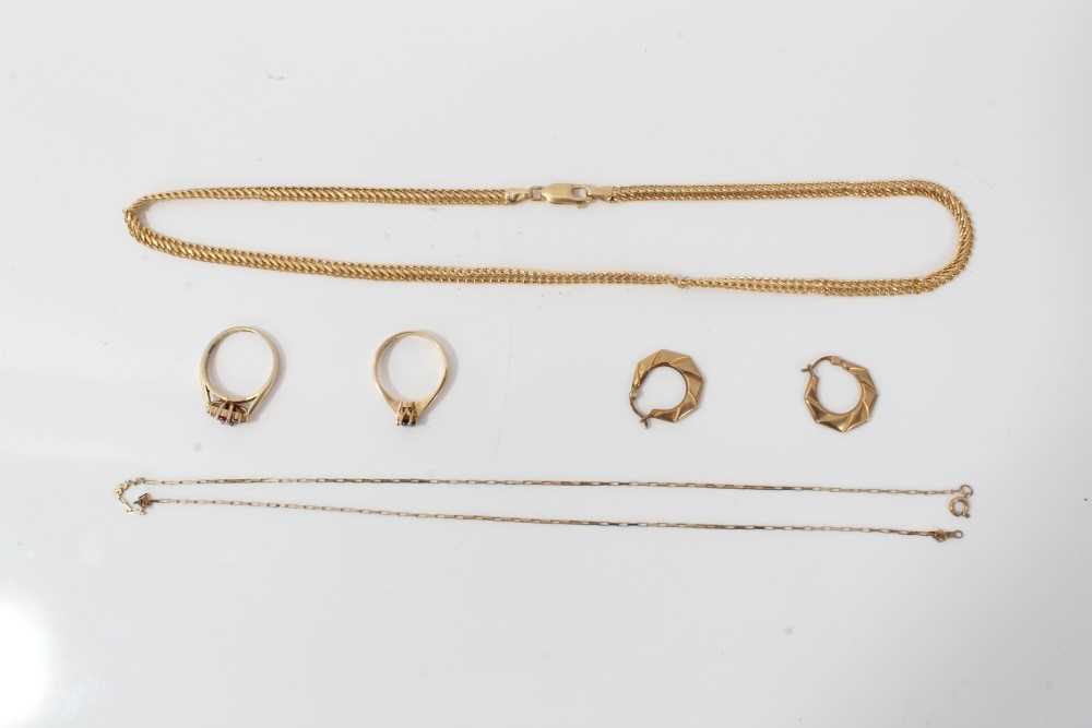 Lot 73 - Group gold and yellow metal jewellery