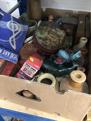 Lot 100 - Assorted items and collectables, including copper shot flasks and horn, bottles, tins, cigarette cards, etc