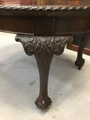 Lot 937 - Georgian- style Table and six chairs