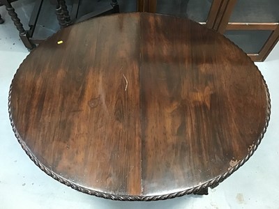 Lot 937 - Georgian- style Table and six chairs