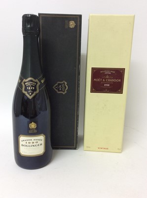 Lot 40 - Champagne - two bottles, Bollinger 1990 and Moët & Chandon Rose 1998
