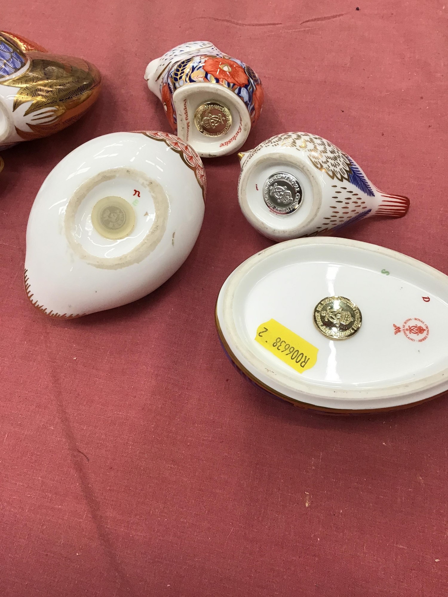 Paperweight Rbc Lot 887 - 9 Royal Crown Derby paperweights