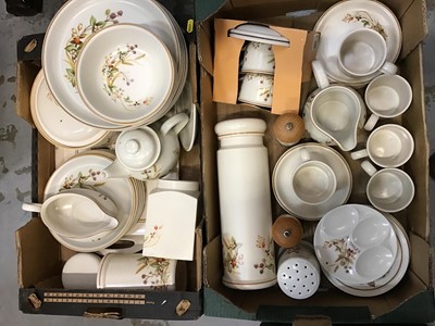 Lot 532 - 2 boxes of Harvest Ware tea and dinner wares