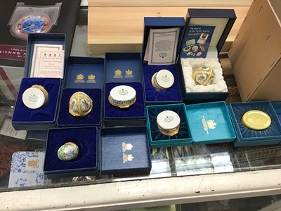 Lot 925 - Six Halcyon Days enamel boxes, two Bilston & Battersea enamel boxes and a a selection of empty boxes