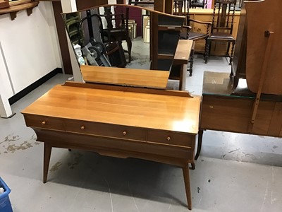 Lot 917 - Alfred Cox for Heals - Suite of walnut bedroom furniture