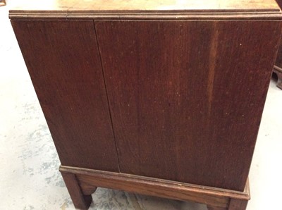 Lot 1017 - Small oak two drawer chest