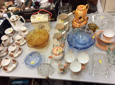 Lot 474 - Royal Albert Country Rose teaser and lot decorative china and glassware