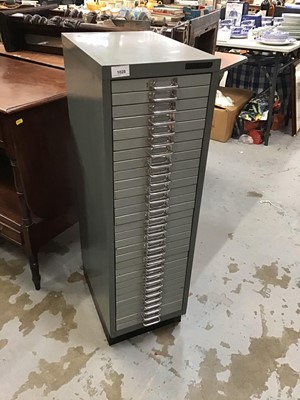 Lot 1028 - Metal filing cabinet