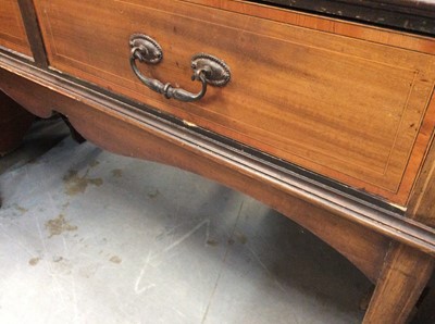 Lot 868 - Edwardian inlaid mahogany display cabinet