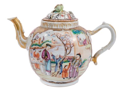 Lot 3 - 18th century Chinese teapot and cover of large size