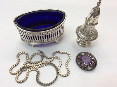 Lot 682 - Silver salt, silver pepperette, Scottish amethyst brooch and silver chain