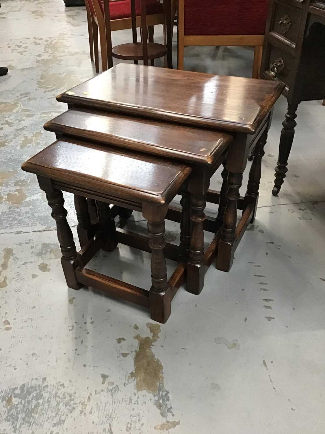 Lot 932 Oak nest of coffee tables