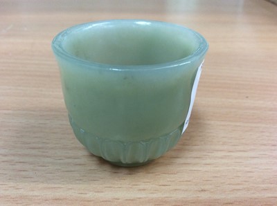 Lot 276 - Indian carved jade pot