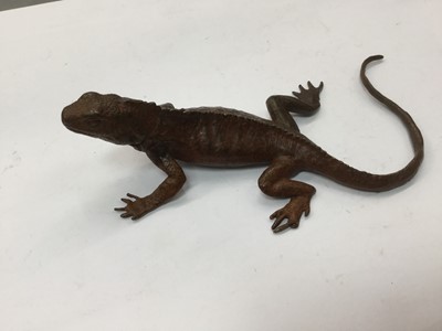 Lot 302 - Japanese bronze sculpture of a lizard