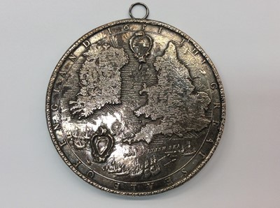 Lot 655 - Silver mounted circular plaque- 1651 The Great Seal of England (with composite core), 13cm diameter