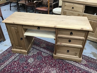 Lot 875 - Pine kneehole desk