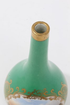 Lot 92 - Chamberlain's Worcester bottle vase