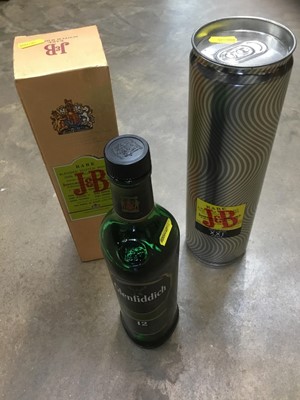 Lot 165 - Glenfiddich 12 year whisky together with two bottles of JB whisky