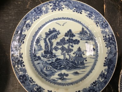 Lot 172 - Five various 18th century Chinese export blue and white dishes, together with a delft dish