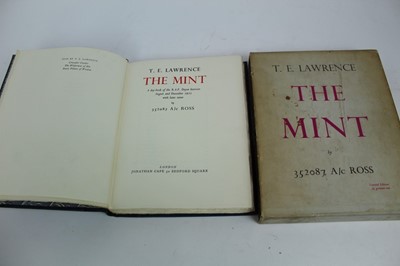 Lot 1105 - T.E..Lawrence - first edition - The Mint