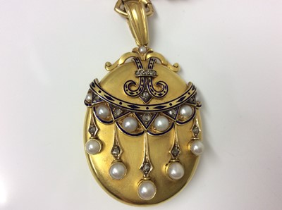 Lot 474 - 19th century gold locket and necklace, formerly the property of the late Mildred Shay