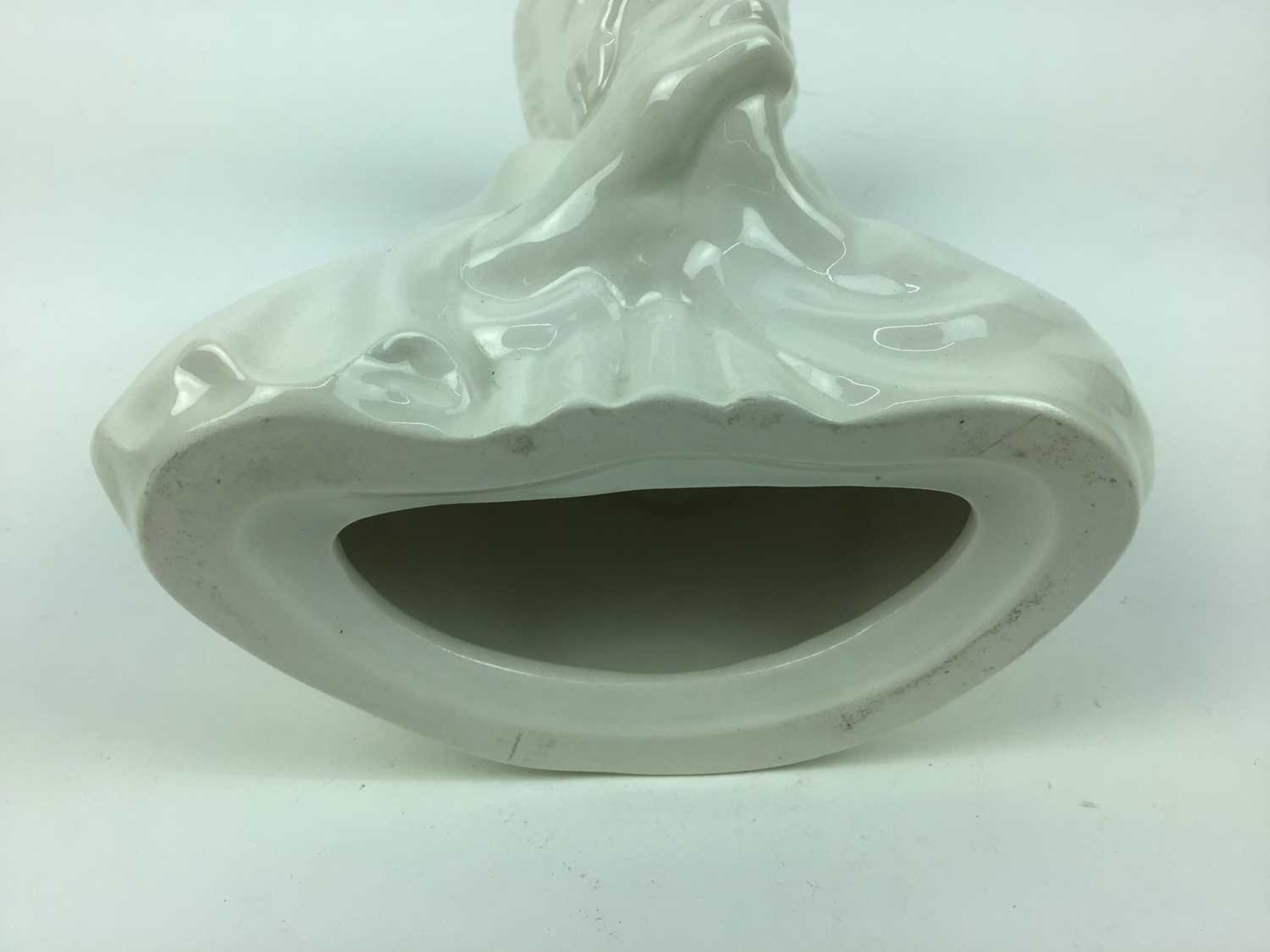 Lot 192 - Arnold Machin for Wedgwood, rare pottery