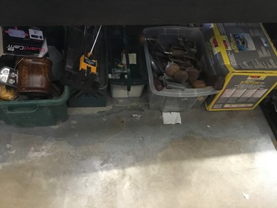 Lot 275 - Quantity of tools