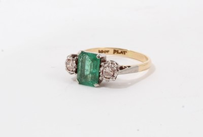 Lot 28 - 18ct gold emerald and diamond ring