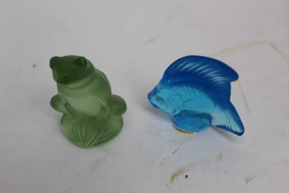 Lot 883 - Lalique green glass frog and blue fish