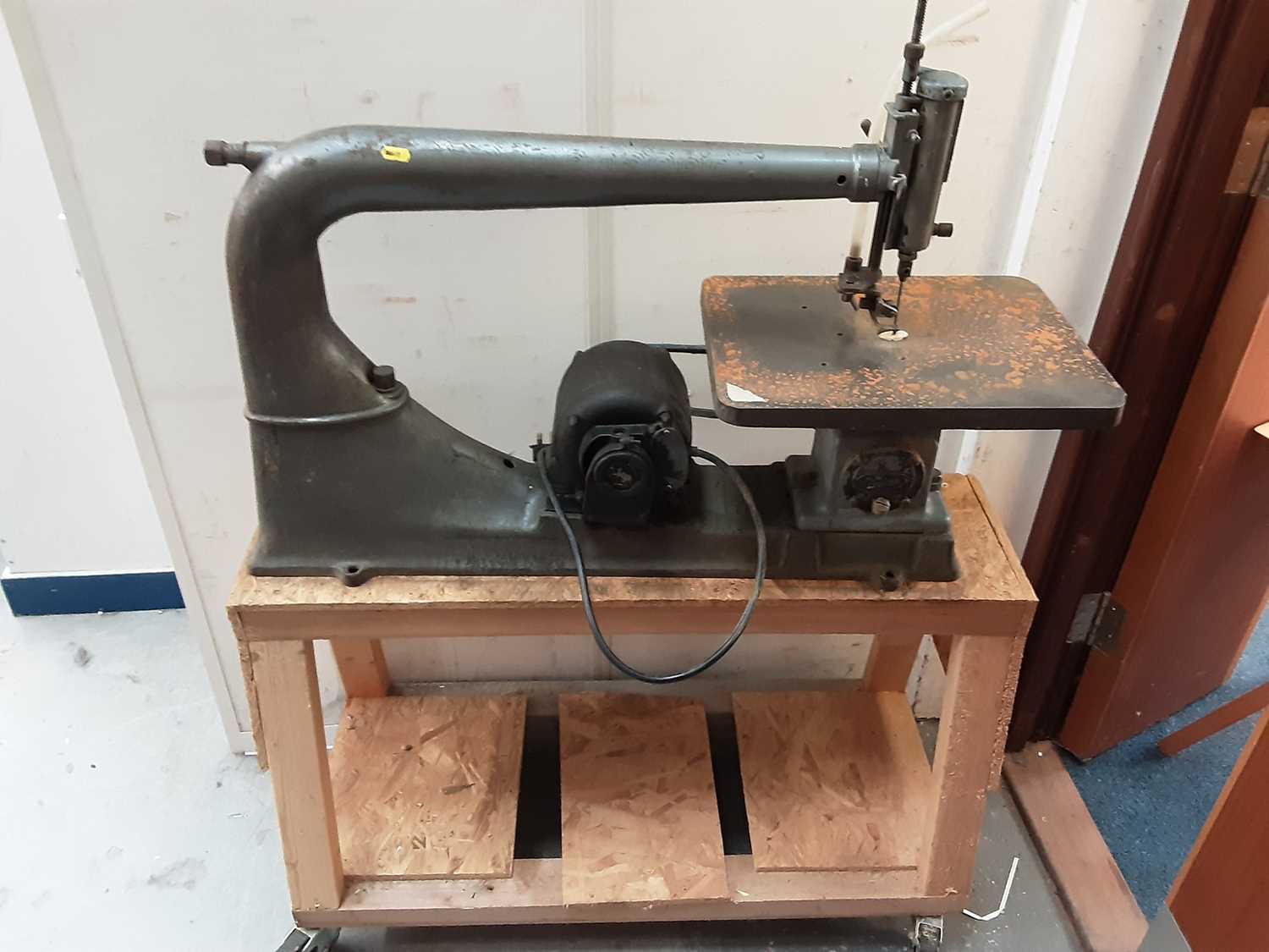Lot 606 - The Driver electric scroll saw on stand