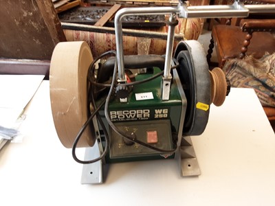 Lot 611 - Record Power WG 250 electric grinder