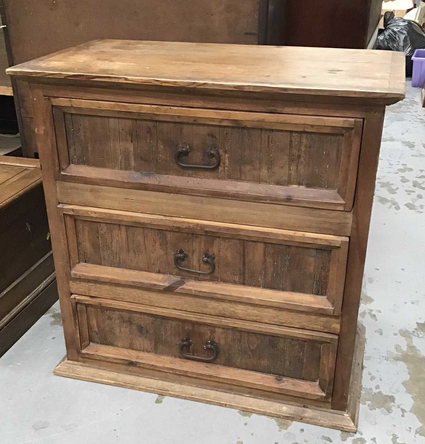 Lot 1058 - Hardwood chest of three drawers