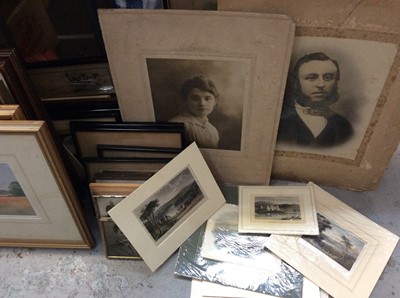 Lot 492 - Group pictures, prints and old photographs