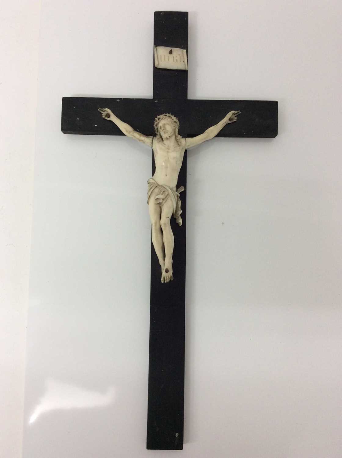 Lot 799 - 19th century Continental bone crucifix