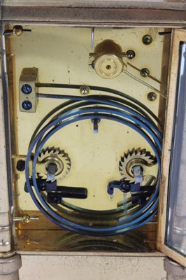 Lot 606 - Antique striking carriage clock