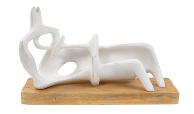 Lot 674 - Manner of Henry Moore, plaster maquette