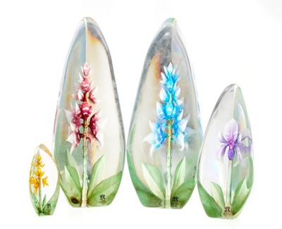 Lot 844 - Collection of four Mats Jonasson glass sculptures of Orchids, (33818, 33819, 88156, 33646) the tallest 21cm