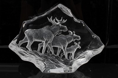 Lot 850 - Large Mat Jonasson glass sculpture - Playing otters (33520), 18cm high, together with dalmatians (33695): and moose family. (3)