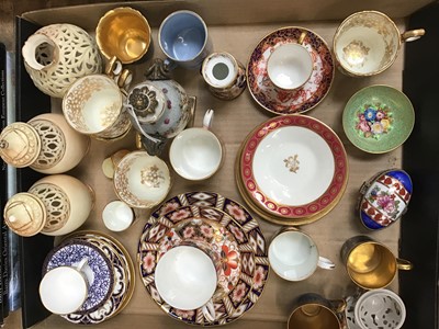 Lot 18 - Selection of decorative china to include Royal Crown Derby teacup and saucer, together with Herend floral potpourri scent trinket box,  and other named china