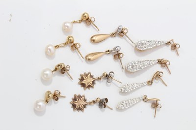 Lot 97 - Six pairs 9ct gold earrings