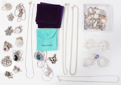 Lot 95 - Group modern silver jewellery including paste set pendant necklaces