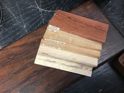 Lot 2006 - Salesman's samples of wood in box