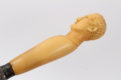 Lot 103 - Victorian Ivory handled carving set, in the form of Victoria and Albert