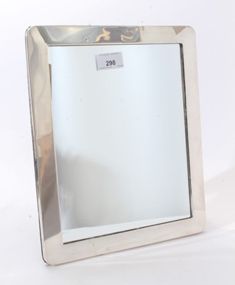 Lot 298 - Large Contemporary silver photograph frame of rectangular form with rounded corners.