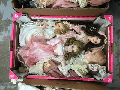 Lot 86 - Four boxes of mixed porcelain collectors dolls