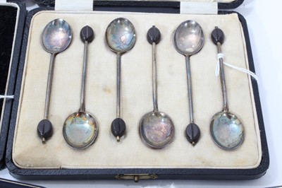 Lot 309 - Selection of assorted silver flatware, together with two cased sets of silver spoons and a pair of miniature silver peppers (Various dates and makers) All at approximately 13ozs. (qty)