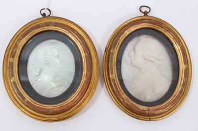 Lot 6 - George III carved mother o pearl portrait plaques